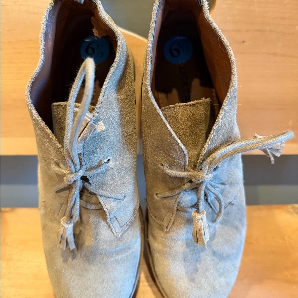 Women’s Lucky brand Suede Desert Chukka Boots in Tan - Picture 7 of 8